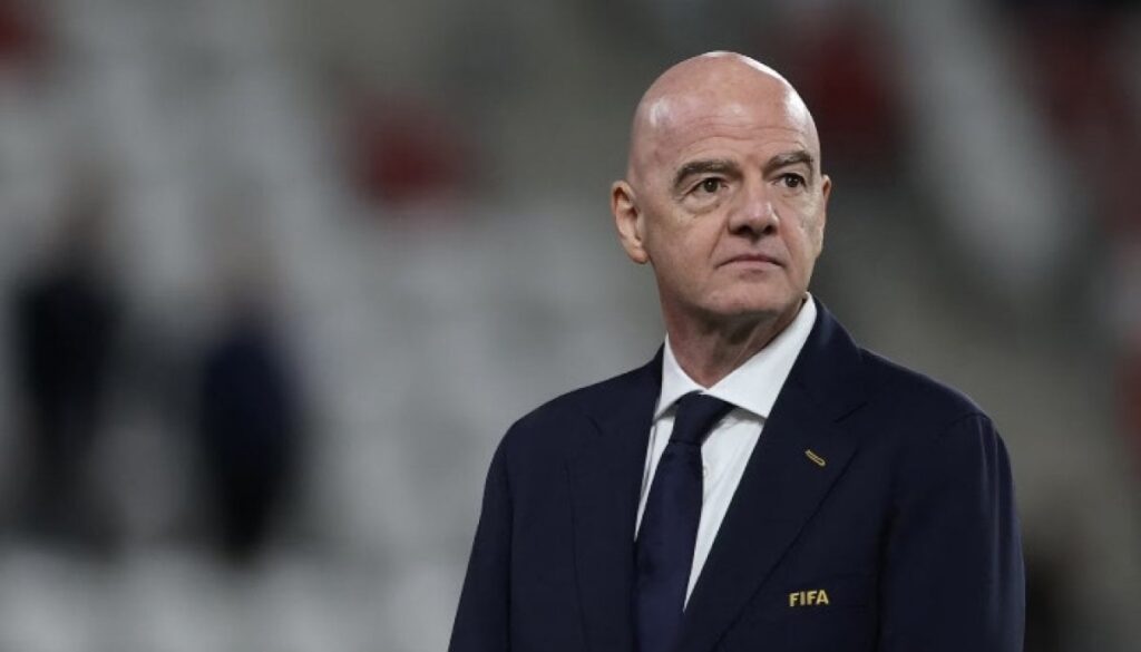 Gianni Infantino loses Swiss backing as opposition grows ahead of FIFA election