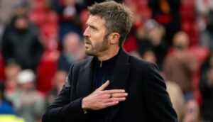 Manchester United give Michael Carrick another chance to turn things around